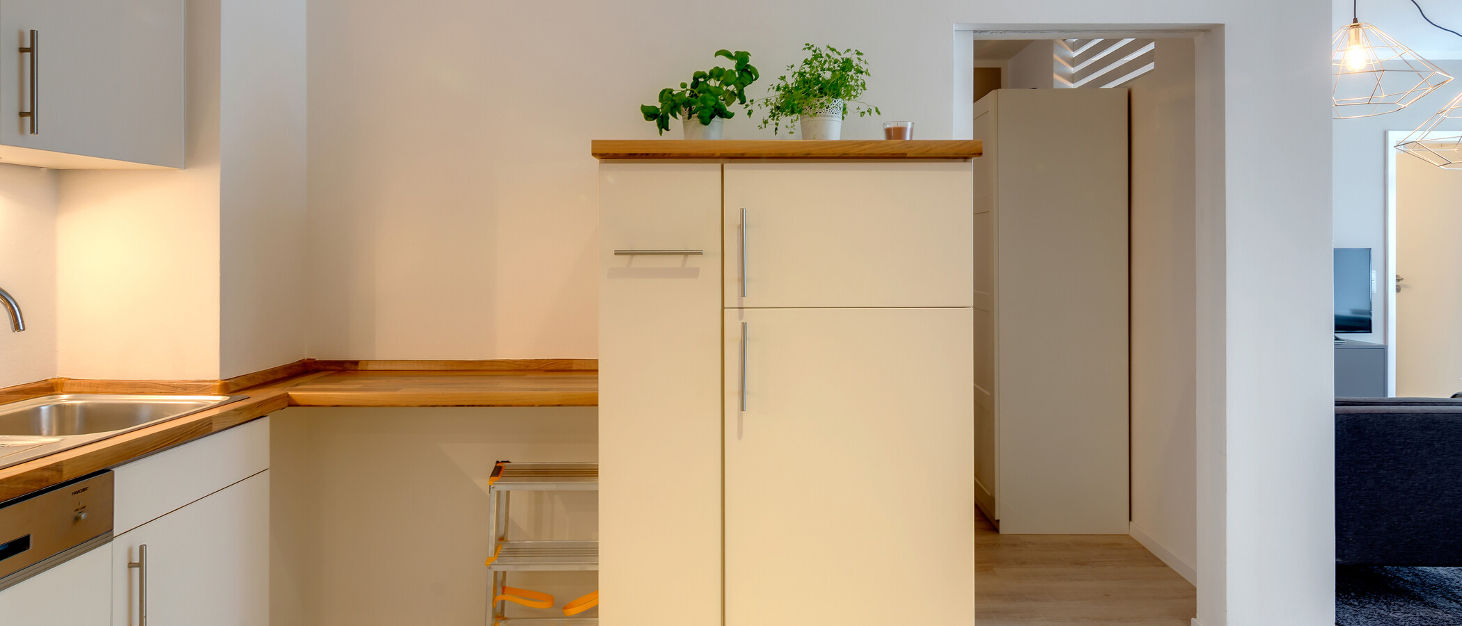 apartment München Schwabing-West (rund um den Hohenzollernplatz) 05 kitchen 9957
