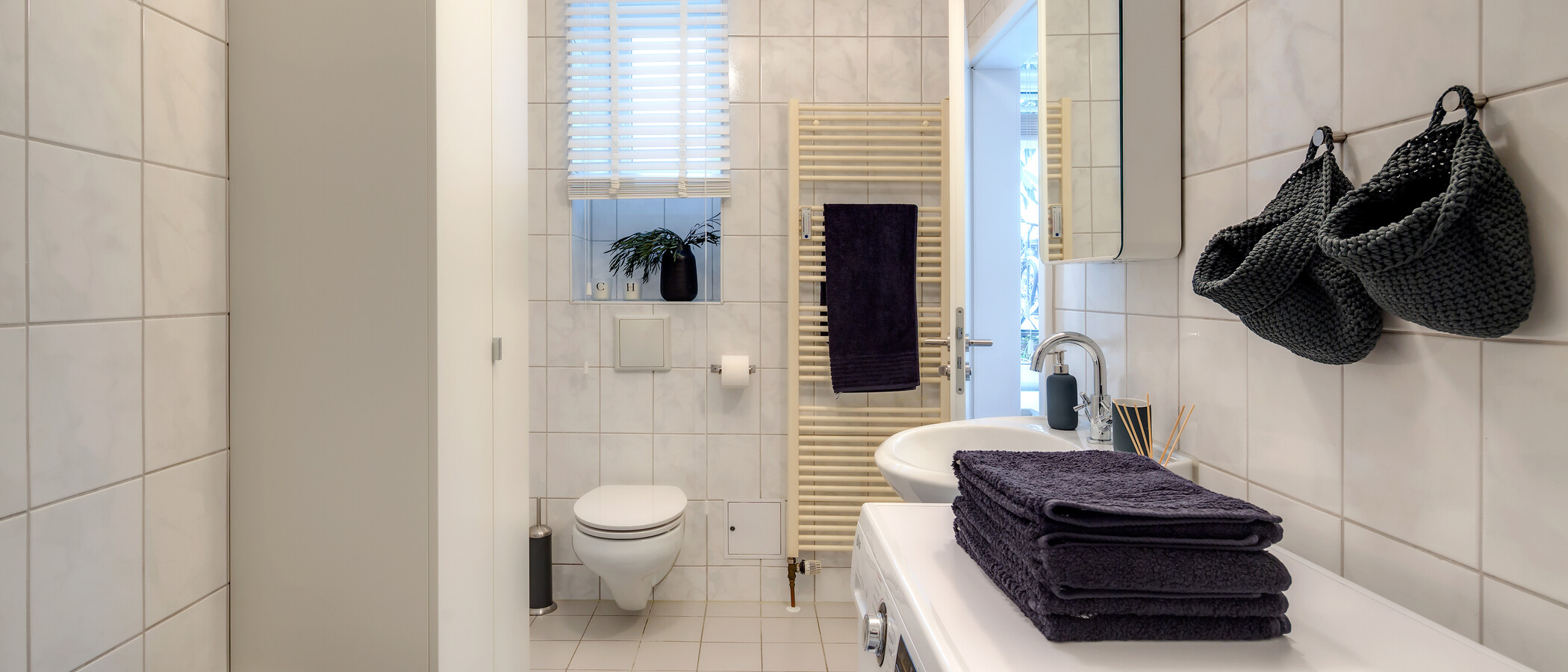 apartment München Schwabing-West (rund um den Hohenzollernplatz) 03 bathroom 9957