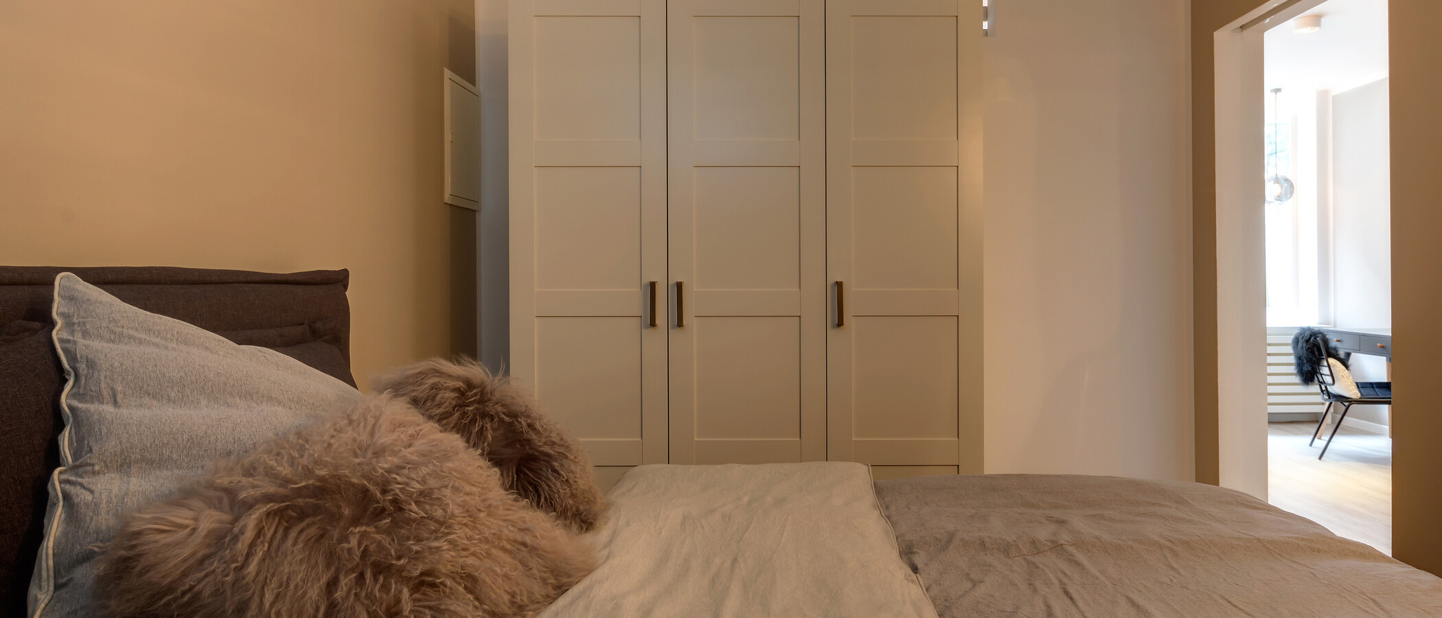 apartment München Schwabing-West (rund um den Hohenzollernplatz) 04 sleeping area 9957