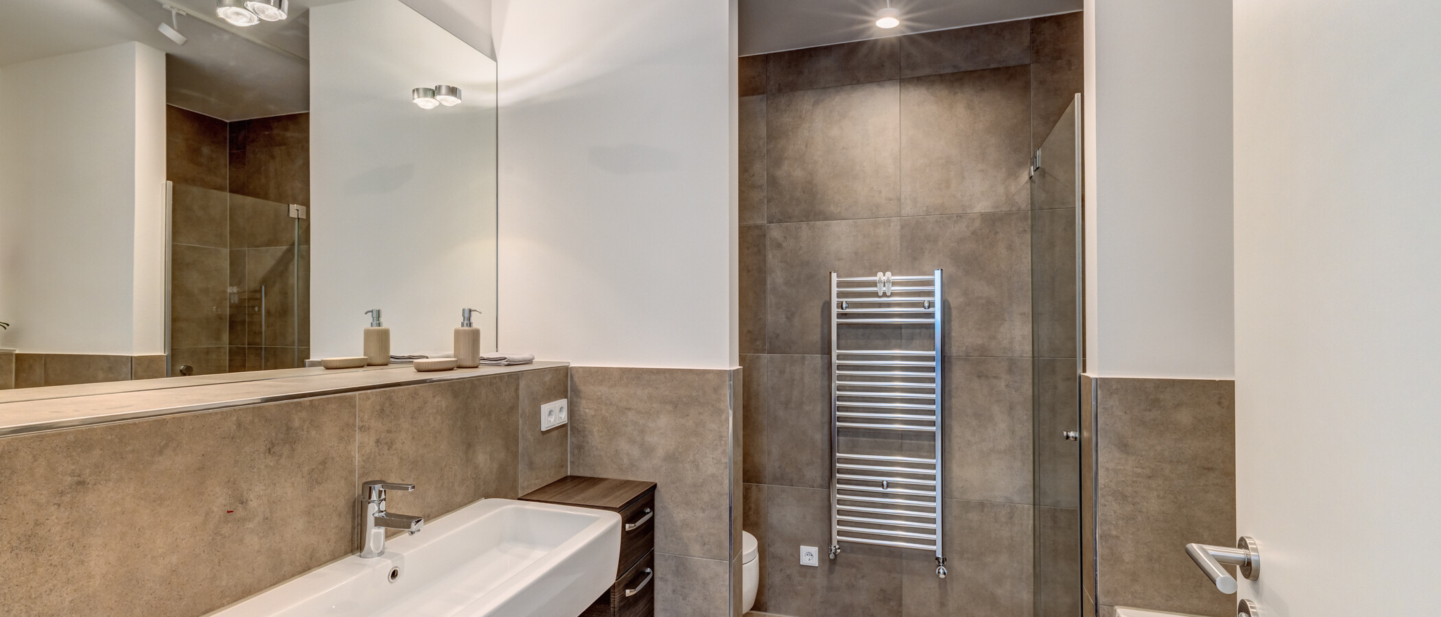 apartment München Ludwigsvorstadt 01 1. bathroom 9983