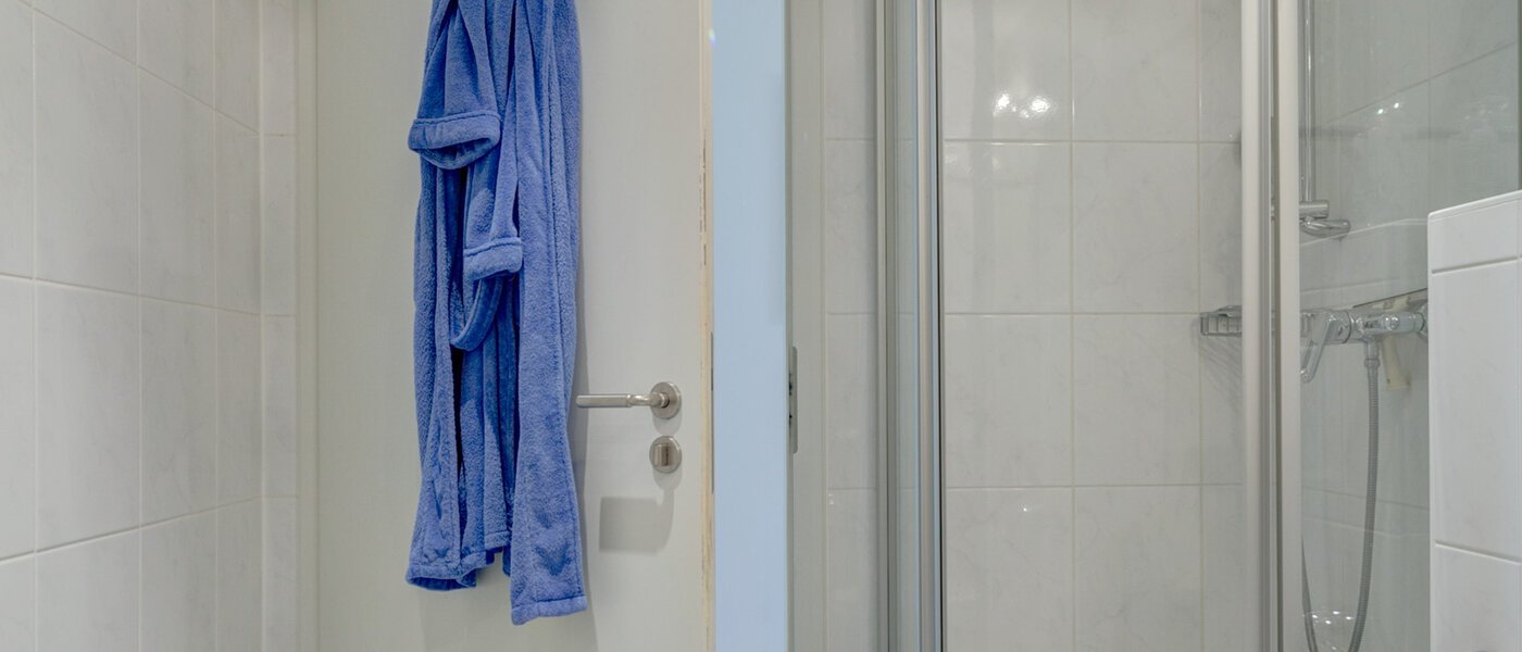 apartment München Moosach 04 bathroom 9984