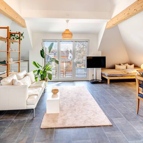 attic apartment with 1 room | Munich-Trudering | 13853