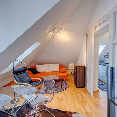 attic apartment with 1 room | Munich-Trudering | 9309