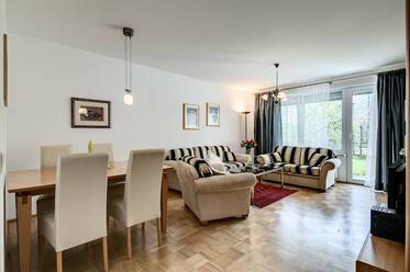 Ground floor apartment with parking space in Freimann