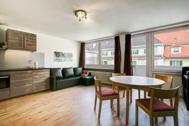 Modern, light 1-room apartment in Munich Neuhausen (near Rotkreuzplatz)