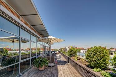Luxury penthouse apartment in Obersendling 