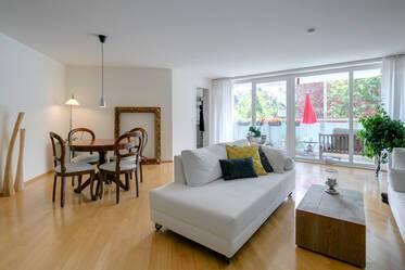 Spacious and bright apartment with underground parking and balcony