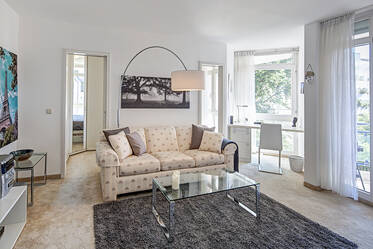 Quiet, sunny furnished apartment in good location Munich-Neuhausen