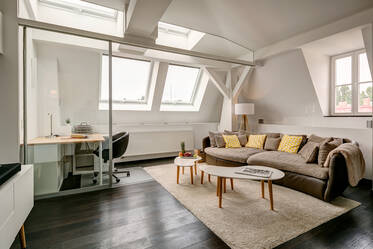 Beautifully furnished attic apartment in Isarvorstadt