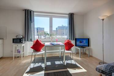 Birght, furnished apartment in Hadern