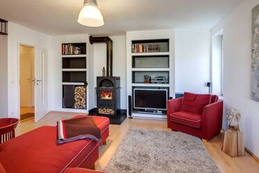 Elegantly furnished, spacious apartment 