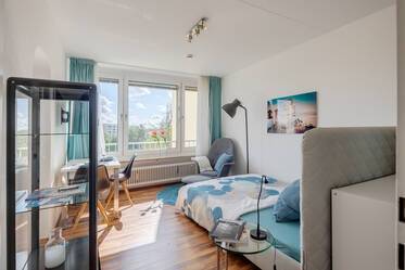 Apartment with good layout in Oberföhring