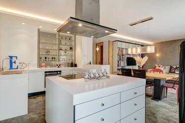 Unique, spacious premium apartment