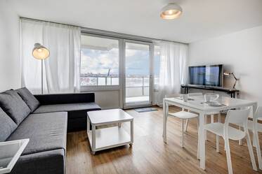Nicely furnished apartment in Theresienhöhe