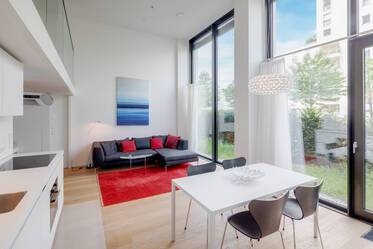 High-quality designer apartment in the FRIENDS tower