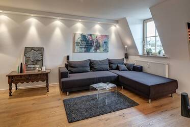 Beautifully furnished apartment in Schwabing