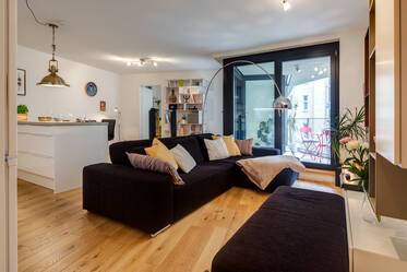 Quiet and bright 2.5-room apartment in Obergiesing