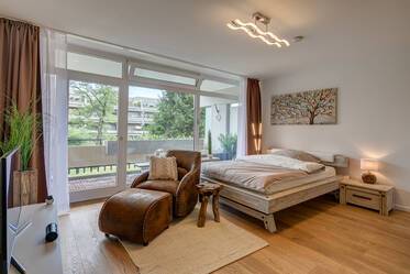 Luxuriously furnished apartment in Obermenzing