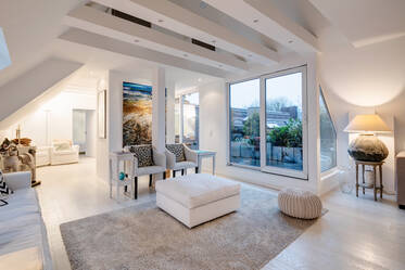 Premium apartment: Exclusive, furnished 3.5-room roof terrace apartment at the Herzogpark, quiet location