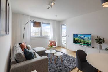 Beautifully furnished 2-room apartment with loggia