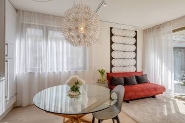 Modern 2-room apartment with private garden