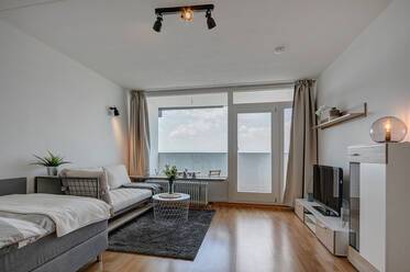Bright, modern furnished apartment in the mall OEZ