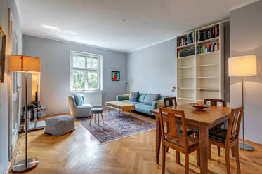 Furnished rental in Schwabing-West: nicely furnished 3-room apartment near Bonner Platz
