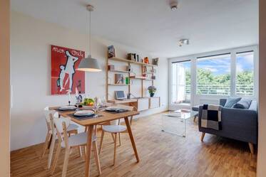 Bogenhausen: bright, beautiful 2-room apartment