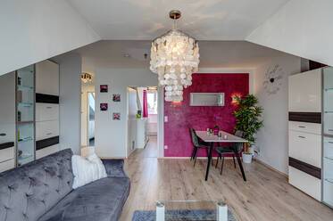 Near Olympia-Einkaufszentrum - Pretty and bright, furnished 2-room apartment