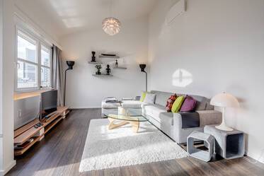 High-quality equipped premium apartment