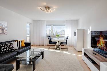 Sunny 3-room apartment with large windows