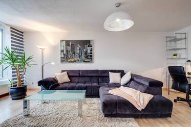 3-room apartment with 2 balconies in Munich-Neuhadern