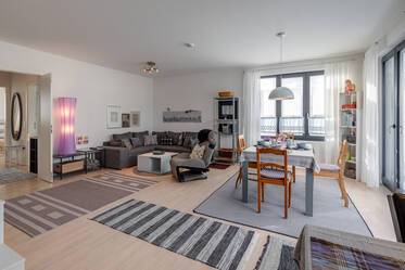 Spacious 2-room apartment with parking space