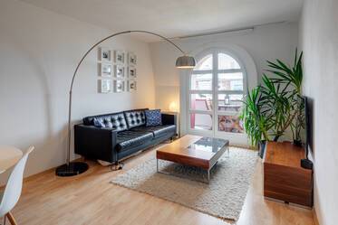 Nicely furnished attic apartment in Schwanthalerhöhe