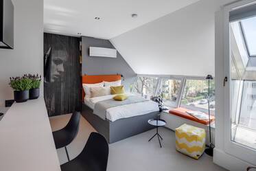 Exclusively furnished apartment in first class location