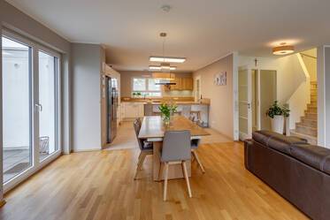 High-quality furnished house in Poing, constructed in 2013