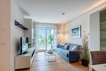 Very beautiful, bright 2-room apartment with balcony