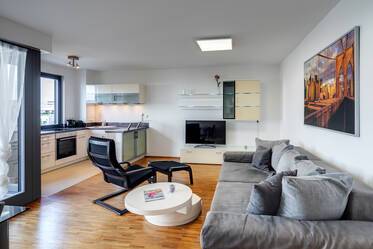 At the Riemer Park: Modern 2-room apartment with balcony