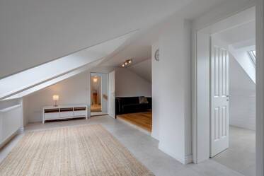 Nicely furnished attic apartment in Tutzing