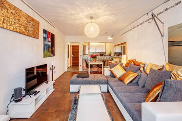 Quiet 2-room apartment at the Isartor