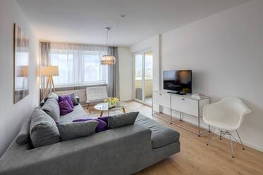 South-facing, bright 3-room apartment