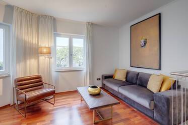 Designer maisonette apartment in Schwabing