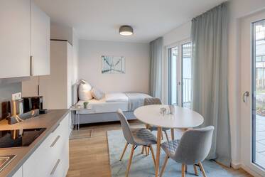 Stylishly furnished ground floor apartment