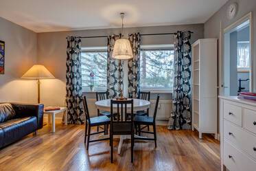 Generous apartment in Feldmoching