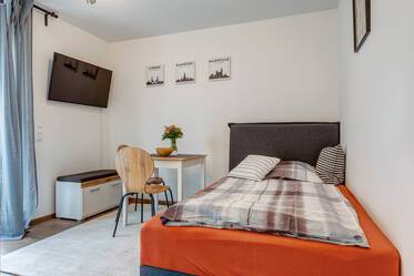 First occupancy: newly furnished apartment in Haar