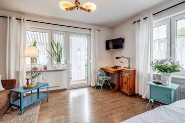 For rent: Generous 1-room apartment for a couple