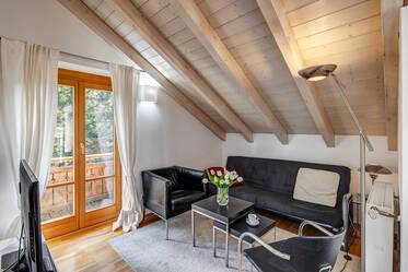 Top floor apartment in Solln for rent 