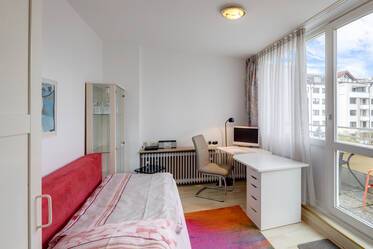 Furnished apartment with roof terrace for rent