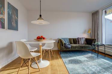 Bright rooftop terrace apartment for rent