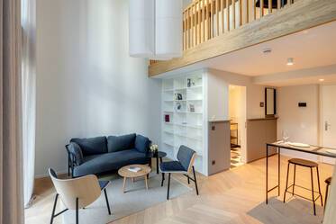 Luxury: beautifully furnished maisonette-gallery apartment in Herzogpark